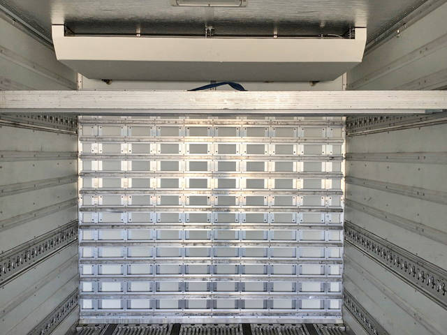 UDトラックスクオン冷凍車（冷蔵車）大型（10t）[写真16]