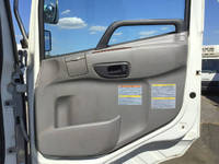 UDトラックスクオン冷凍車（冷蔵車）大型（10t）[写真30]