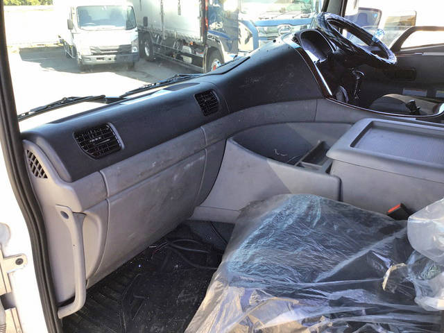 UDトラックスクオン冷凍車（冷蔵車）大型（10t）[写真34]