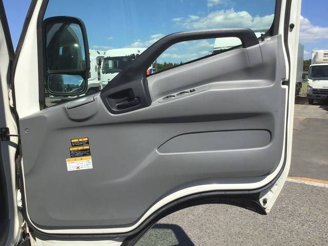 日野デュトロセーフティローダー小型（2t・3t）[写真32]