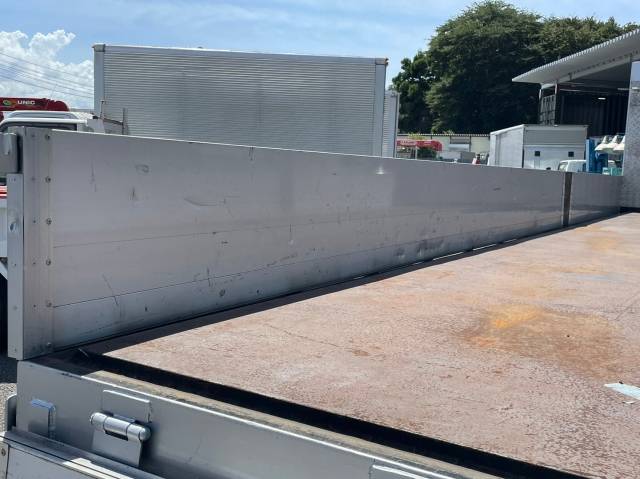 日野レンジャーアルミブロック増トン（6t・8t）[写真10]