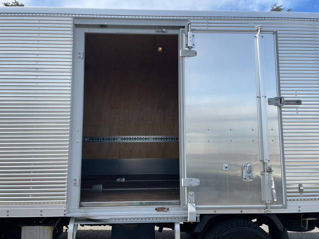 日野デュトロアルミバン小型（2t・3t）[写真07]