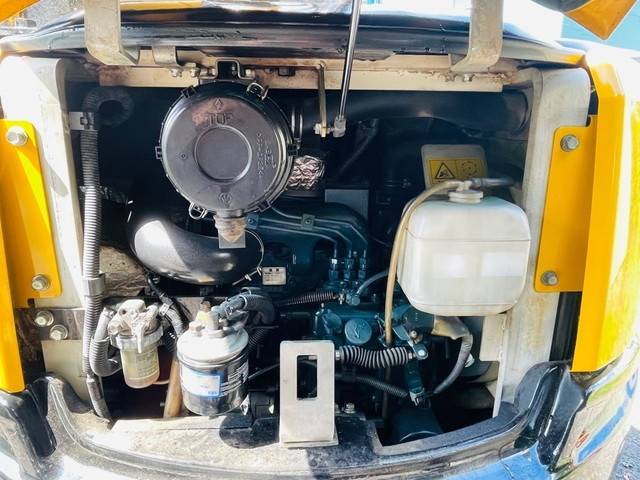 クボタミニユンボ（ミニバックホー）[写真15]