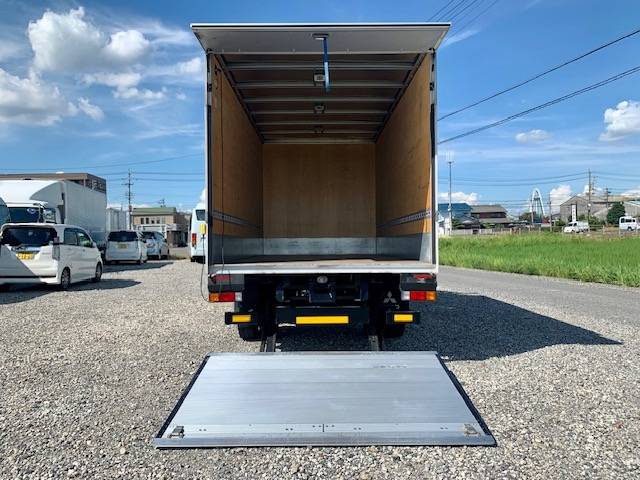 三菱ふそうキャンターアルミバン小型（2t・3t）[写真07]