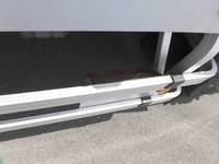 三菱ふそうスーパーグレートアルミウイング大型（10t）[写真23]