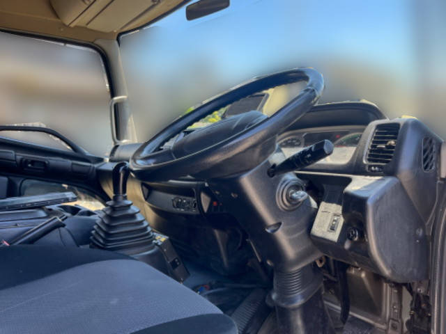 日野レンジャーダンプ増トン（6t・8t）[写真26]