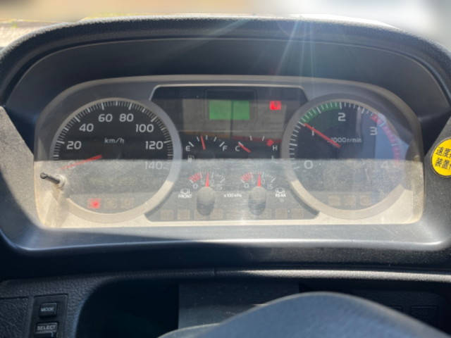 日野レンジャーダンプ増トン（6t・8t）[写真30]