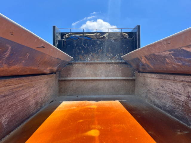 日野レンジャーダンプ増トン（6t・8t）[写真09]