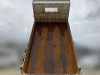 いすゞフォワードダンプ中型（4t）[写真11]