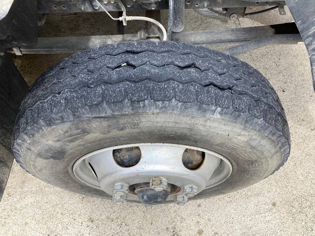 いすゞフォワードダンプ中型（4t）[写真23]