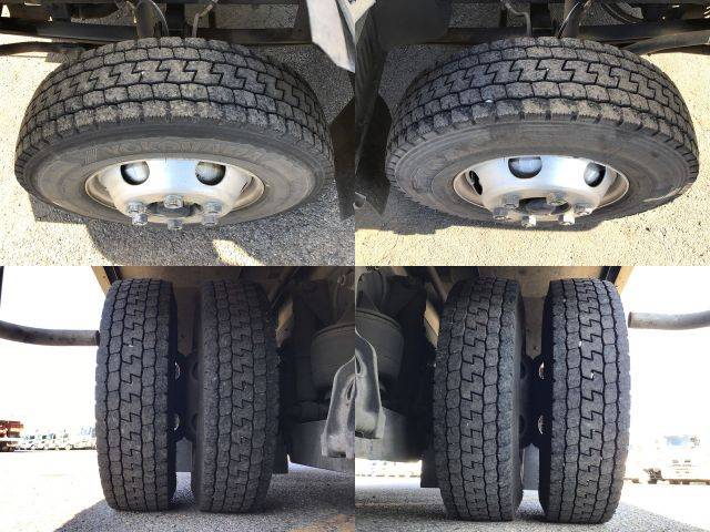 日野レンジャー冷蔵冷凍ウイング中型（4t）[写真18]