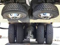 日野レンジャー冷蔵冷凍ウイング中型（4t）[写真18]