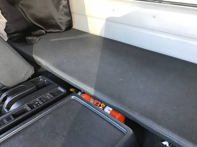 日野レンジャー冷蔵冷凍ウイング中型（4t）[写真30]