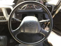 日野レンジャー冷蔵冷凍ウイング中型（4t）[写真33]