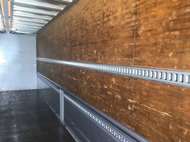 UDトラックスクオンアルミウイング大型（10t）[写真10]