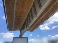 UDトラックスクオンアルミウイング大型（10t）[写真13]