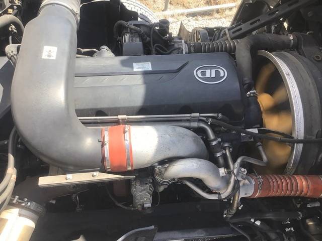 UDトラックスクオンアルミウイング大型（10t）[写真23]