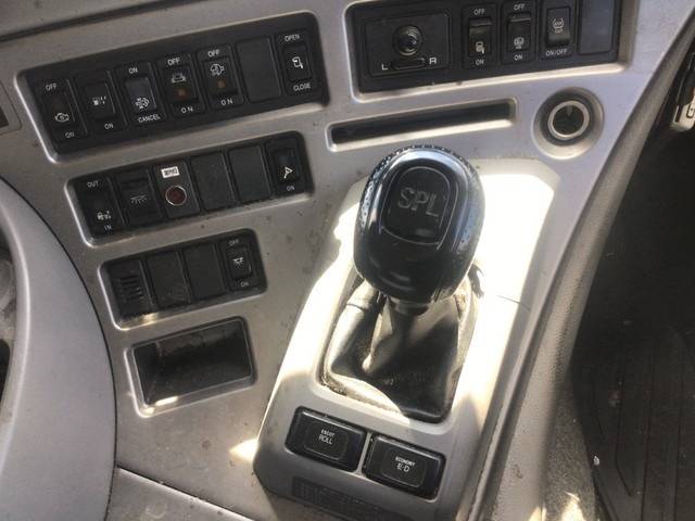 UDトラックスクオンアルミウイング大型（10t）[写真31]