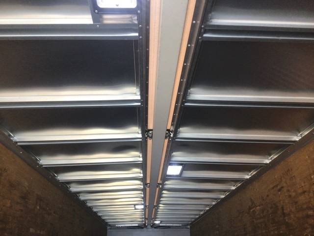 UDトラックスクオンアルミウイング大型（10t）[写真08]