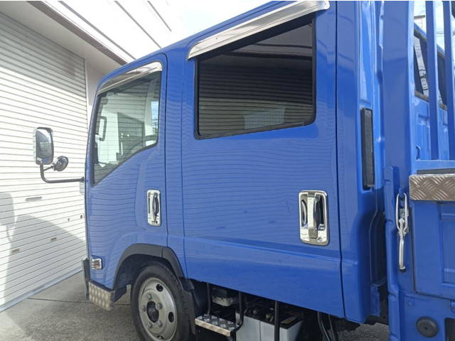 いすゞエルフダブルキャブ（Wキャブ）小型（2t・3t）[写真18]