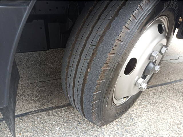 いすゞエルフダブルキャブ（Wキャブ）小型（2t・3t）[写真25]