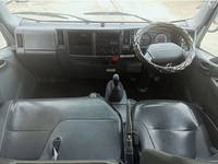 いすゞエルフダブルキャブ（Wキャブ）小型（2t・3t）[写真28]