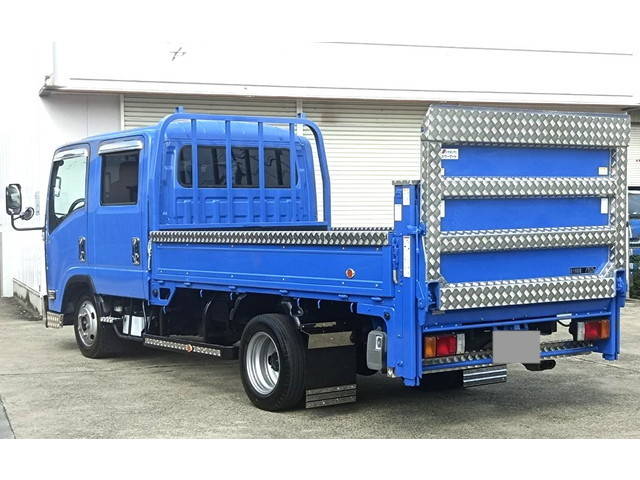 いすゞエルフダブルキャブ（Wキャブ）小型（2t・3t）[写真04]