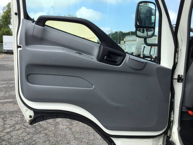 日野デュトロ冷凍車（冷蔵車）小型（2t・3t）[写真26]