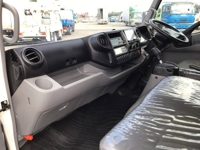 日野デュトロ冷凍車（冷蔵車）小型（2t・3t）[写真30]