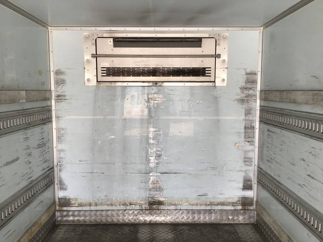 日野レンジャー冷凍車（冷蔵車）中型（4t）[写真11]