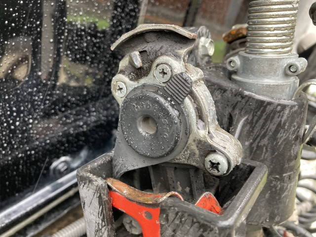 いすゞギガトレーラーヘッド（トラクターヘッド）大型（10t）[写真10]