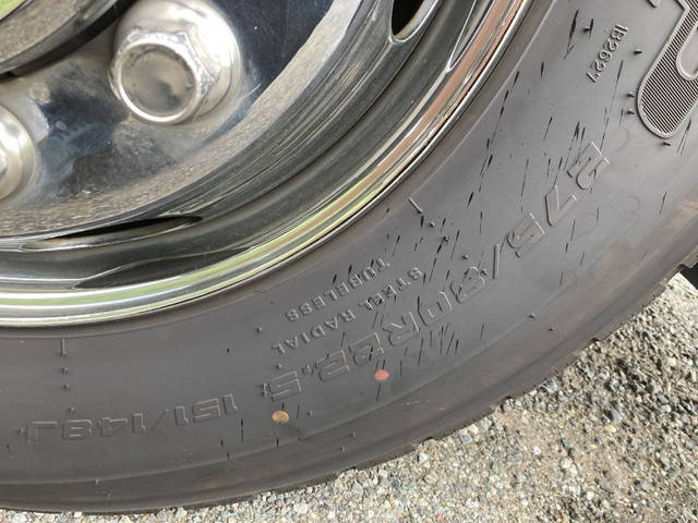 いすゞギガトレーラーヘッド（トラクターヘッド）大型（10t）[写真14]