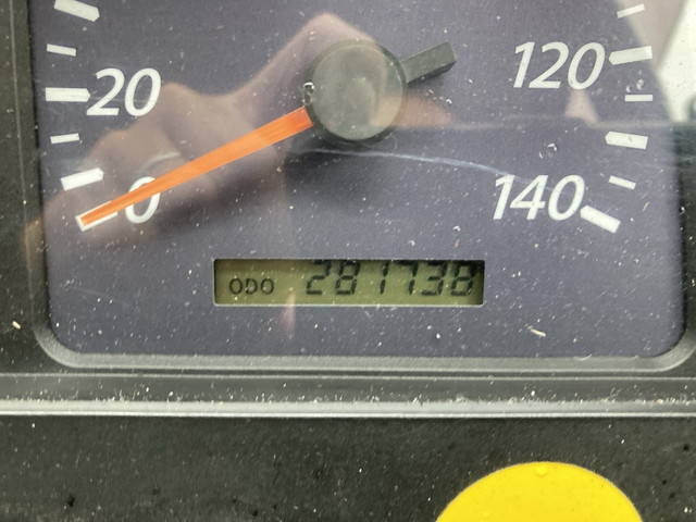 いすゞギガトレーラーヘッド（トラクターヘッド）大型（10t）[写真27]