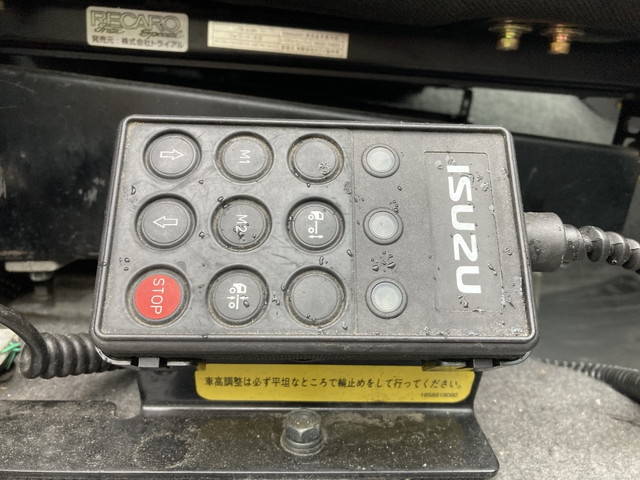 いすゞギガトレーラーヘッド（トラクターヘッド）大型（10t）[写真31]