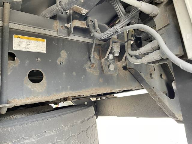 日野プロフィアアルミウイング大型（10t）[写真21]