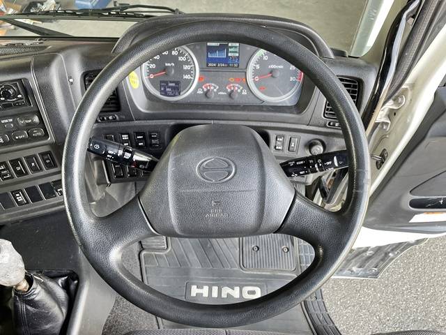 日野プロフィアアルミウイング大型（10t）[写真35]