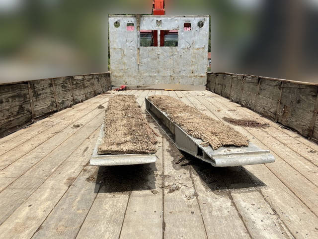 いすゞフォワードセルフクレーン3段増トン（6t・8t）[写真10]