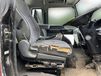 いすゞフォワードセルフクレーン3段増トン（6t・8t）[写真29]