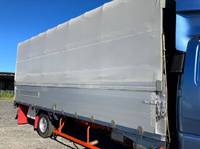 三菱ふそうファイター幌ウイング中型（4t）[写真17]