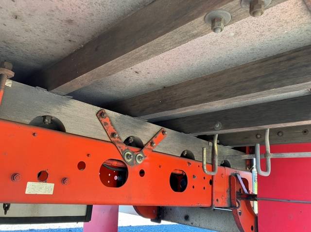 三菱ふそうファイター幌ウイング中型（4t）[写真22]