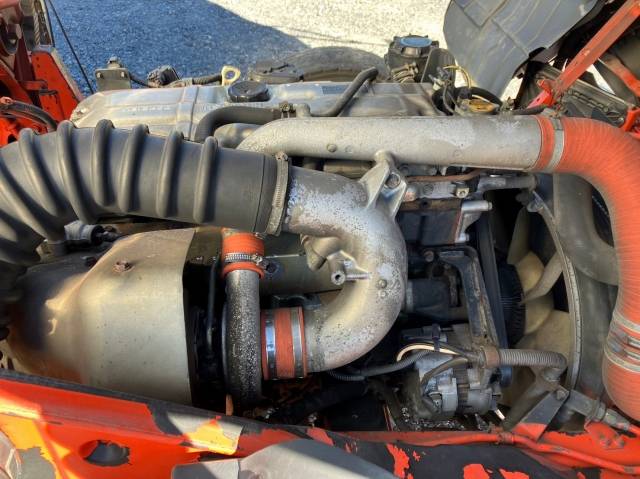 三菱ふそうファイター幌ウイング中型（4t）[写真29]