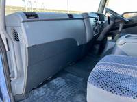 三菱ふそうファイター幌ウイング中型（4t）[写真33]