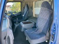 三菱ふそうファイター幌ウイング中型（4t）[写真34]