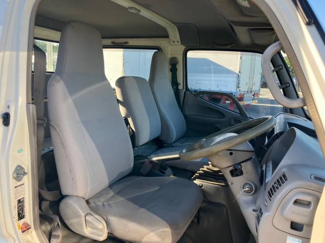 トヨタダイナダブルキャブ（Wキャブ）小型（2t・3t）[写真33]