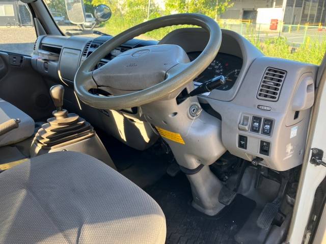 トヨタダイナダブルキャブ（Wキャブ）小型（2t・3t）[写真34]