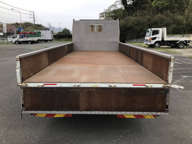 三菱ふそうキャンター平ボディ小型（2t・3t）[写真11]