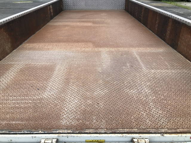 三菱ふそうキャンター平ボディ小型（2t・3t）[写真12]