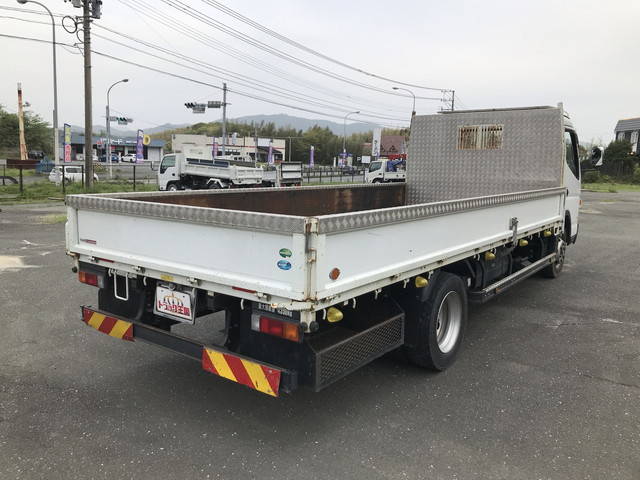 三菱ふそうキャンター平ボディ小型（2t・3t）[写真02]