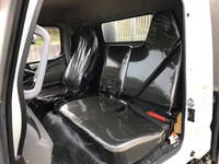 三菱ふそうキャンター平ボディ小型（2t・3t）[写真24]