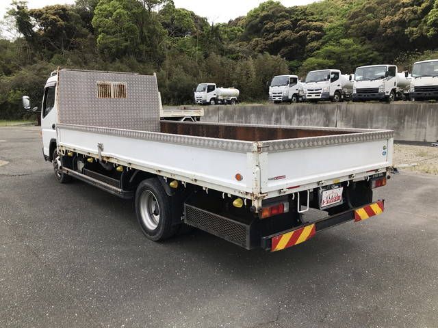 三菱ふそうキャンター平ボディ小型（2t・3t）[写真04]